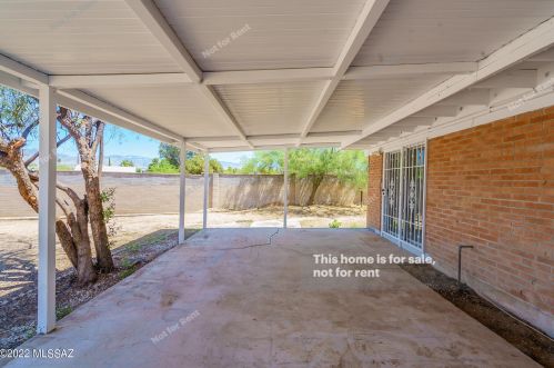 732 Camino Seco, Tucson AZ  85710-2628 exterior