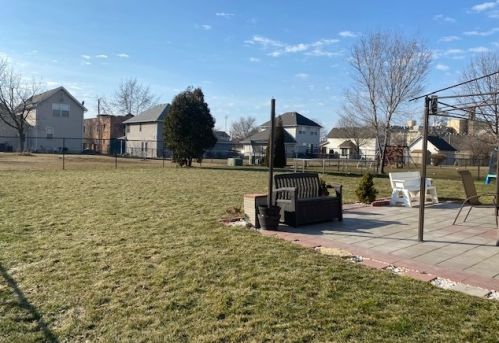 9 Un St, Joliet IL 60433-1143 exterior