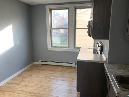 1427 101 Ave, Duluth MN 55808-1618 exterior