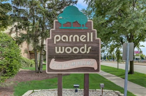 5592 27, Milwaukee WI 53221-4106 exterior