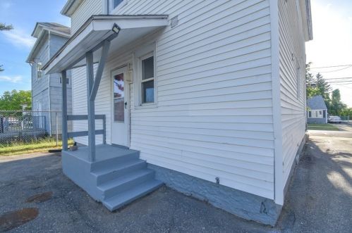 105 Lyons St, Springfield MA 01151-1610 exterior