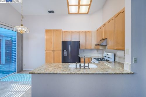 1150 Newmark Way, Folsom CA 95630-8504 exterior