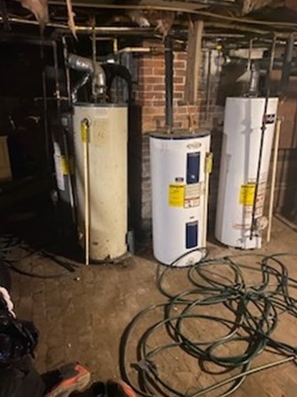 79 Oak St, Springfield MA 01151-1545 exterior