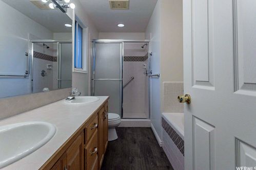 9525 Shoshone Ct, Sandy UT 84092-3074 exterior