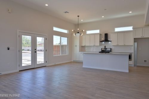 2501 Fremont Ave, Tucson AZ 85706-1457 exterior