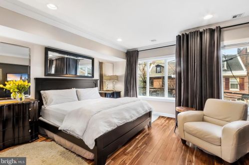 122 Christian St, Philadelphia PA 19147-3612 exterior