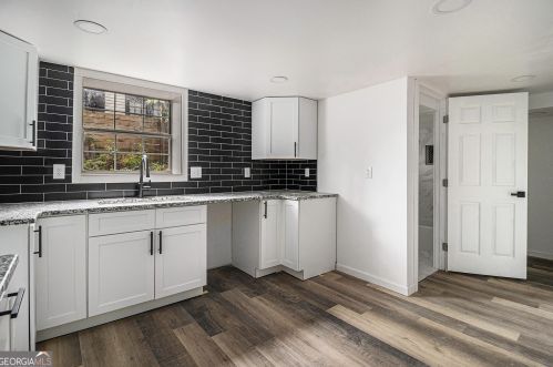 369 Adelle St, Atlanta GA  30315-6601 exterior