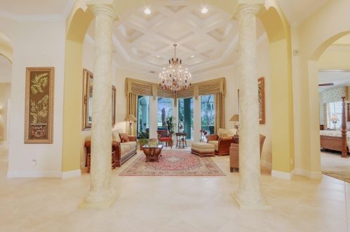 9328 Scarborough Ct, Fort Pierce FL  34986-3360 exterior