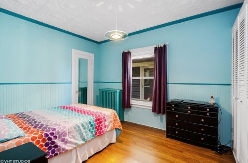 4435 Sacramento, Chicago IL 60655-2005 exterior