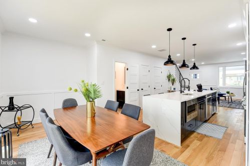 1427 Parkwood Pl, Washington DC  20010-3218 exterior