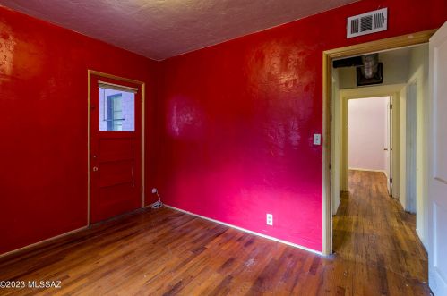 2805 Lester St, Tucson AZ 85705-8928 exterior