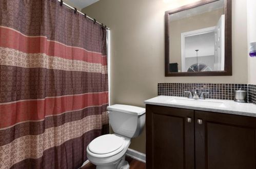 5961 Duren Mdw Dr, Lithonia GA 30058-3592 exterior