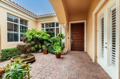 8555 Bellagio Dr, Naples, FL 34114-6434