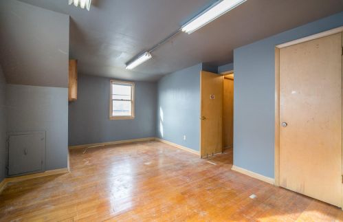 4547 74, Milwaukee WI 53213-1735 exterior