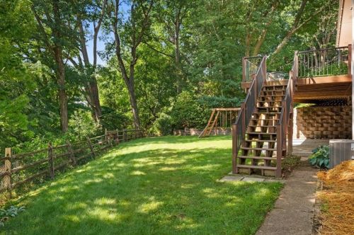 309 Highland Pne Ct, Pittsburgh PA 15237-2019 exterior