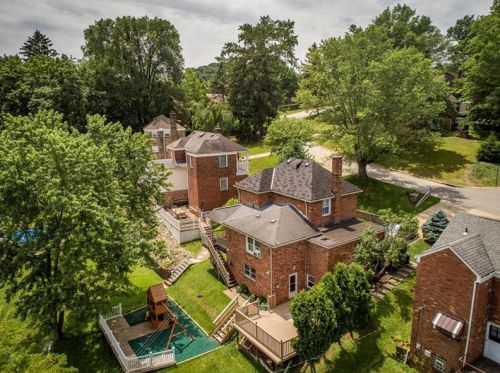 226 Columbia Dr, Pittsburgh PA  15236-4431 exterior