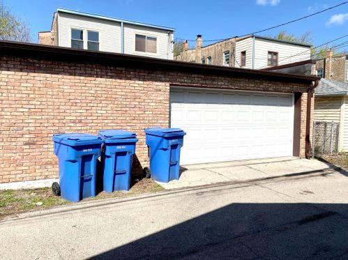 3827 Lawndale Ave, Chicago IL 60618-3107 exterior