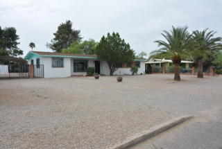 4018 Holmes St, Tucson, AZ 85711-1929