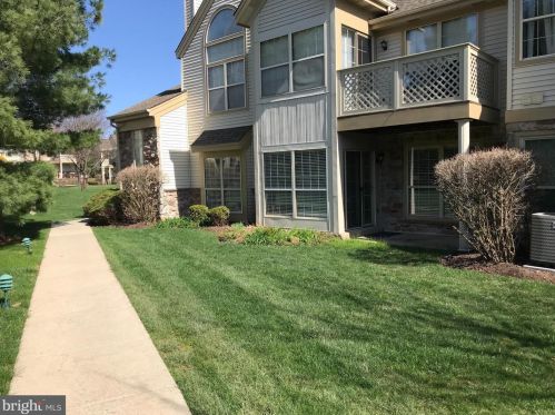 1615 Foxmeadow Cir, Limerick PA  19468-1550 exterior