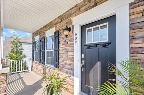 609 Aberdeen Ct, Moon Twp PA  15108 exterior