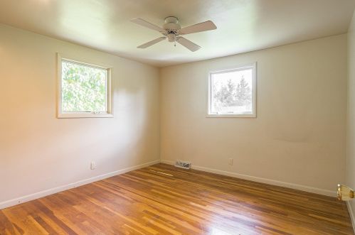 1136 Brewster Rd, Rochester MI 48309-1433 exterior