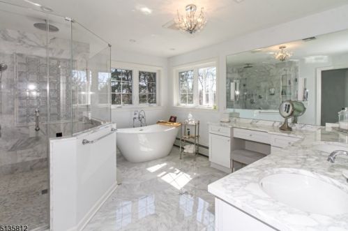 3 Marion Ln, Scotch Plains NJ 07076-2924 exterior