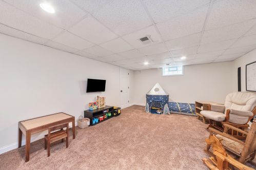 2919 Un Ave, Grand Rapids MI 49548-1215 exterior