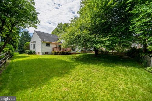 12617 Rock Rdg Rd, Herndon VA 20170-2879 exterior