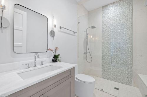 3139 Leeward Ln, Naples FL 34103-4038 exterior