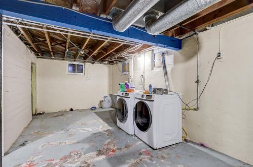 5946 40th St, Milwaukee WI  53209-3923 exterior