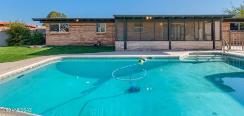 8901 Mcclellan St, Tucson AZ  85710-4420 exterior