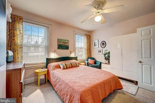 7134 Bryan St, Philadelphia PA 19119-2406 exterior