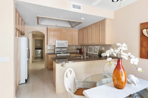 2375 Cascade, Tustin CA exterior