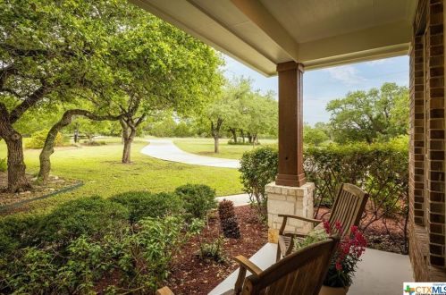 385 Mystic Pkwy, Spring Branch TX 78070-5267 exterior