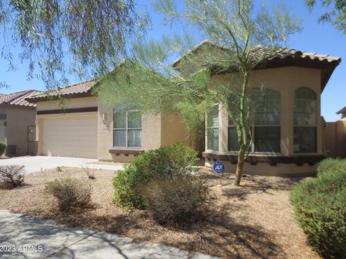 32020 23rd Ave, Phoenix AZ  85085-7050 exterior