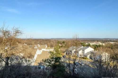 170 Bradford Walk, New Britain CT  06053-1073 exterior