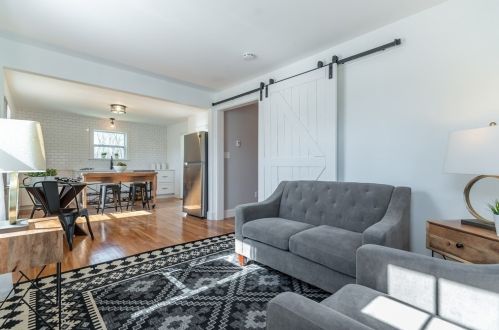 625 Turnpike St, North Andover MA 01845-6007 exterior