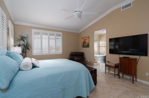 44374 Nighthawk Pass, Temecula CA 92592-1315 exterior