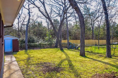 29 Cir Dr, Denison TX 75021-7743 exterior