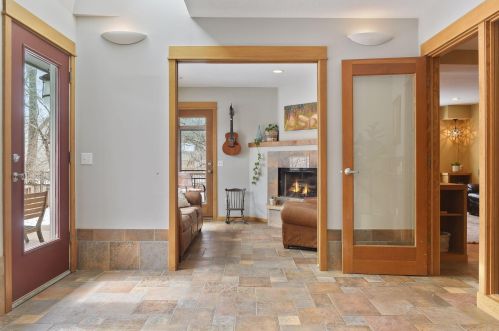 1735 Perkins Ln, Maple Plain MN 55359 exterior