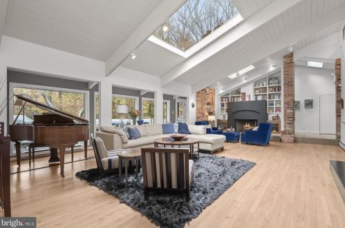 10113 Bevern Ln, Rockville MD 20854-2130 exterior