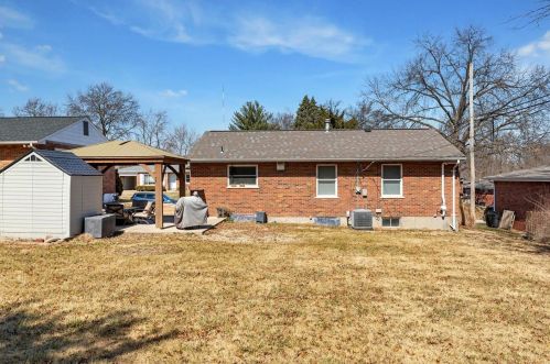 6438 Lawnside Dr, Saint Louis MO 63123-3309 exterior