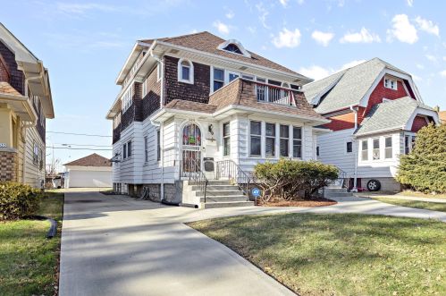 4439 30th St, Milwaukee, WI 53209-6011