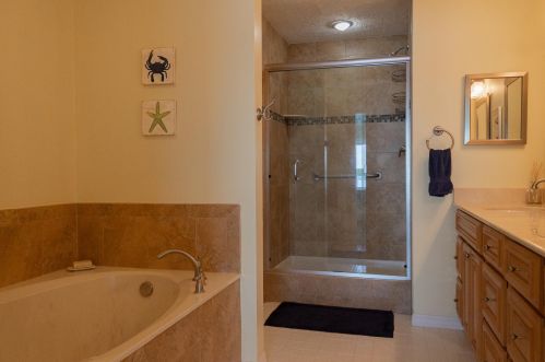 2428 Harbour Cove Dr, Fort Pierce FL  34949-1515 exterior