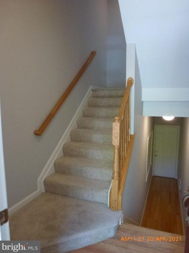 5085 Donovan Dr, Alexandria VA  22304-7755 exterior