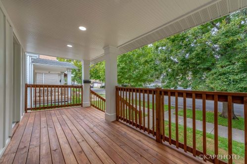 5966 Manton Ave, Chicago IL  60646-5553 exterior