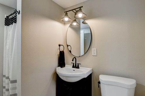 2908 77th St, Milwaukee WI  53222-5016 exterior