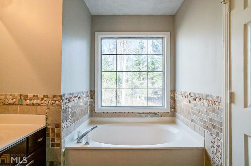 4335 Berkeley Ct, Duluth GA exterior