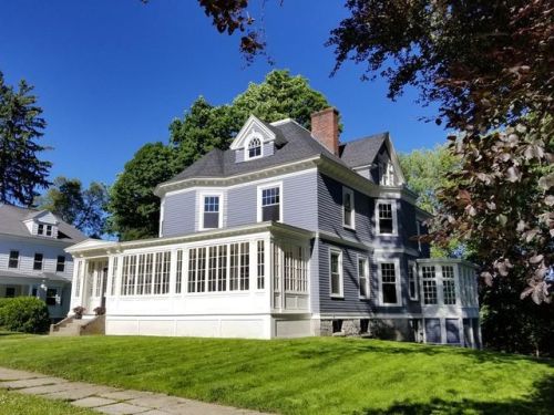 24 Beeching St, Worcester MA  01602-1402 exterior