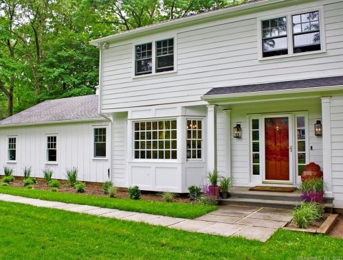 117 Bayberry Ln, Westport CT  06880-4033 exterior